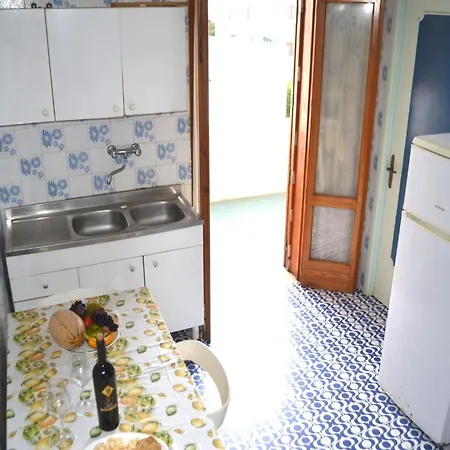 Holiday home Umi On The First Floor With Outdoor Space In *