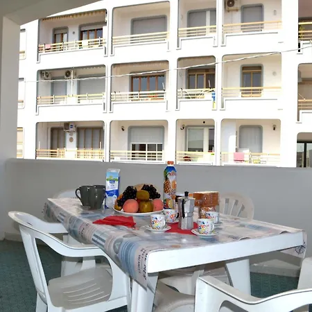 Holiday home Umi On The First Floor With Outdoor Space In *